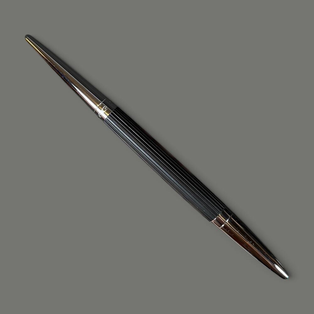 7.5" Jorg Hysek Meta Design Black/Silver Dipping Pen